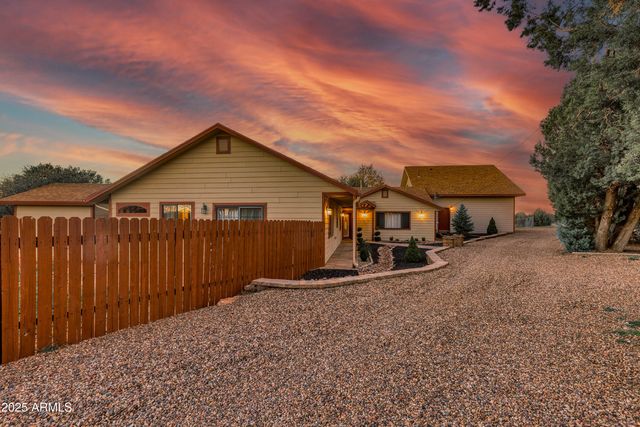 981 Oak Grove Road, Show Low, AZ 85901