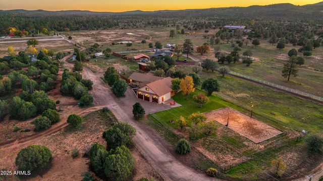 981 Oak Grove Road, Show Low, AZ 85901