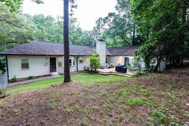 2749 Fieldstone Drive SE, Conyers, GA 30013