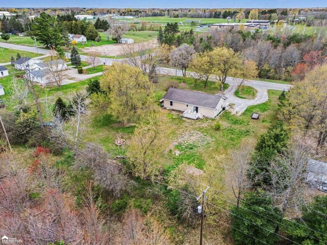 510 E Main Street, Plainfield Twp, MI 48739