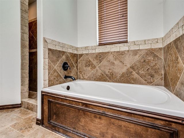 13317 NW 4th Street, Yukon, OK 73099