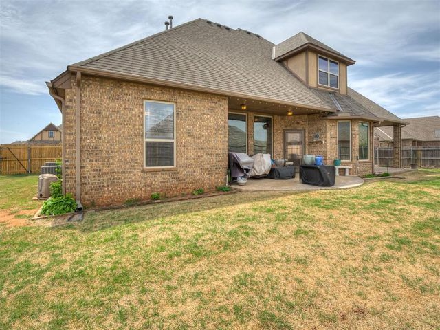 13317 NW 4th Street, Yukon, OK 73099