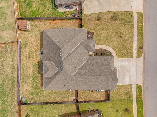 13317 NW 4th Street, Yukon, OK 73099