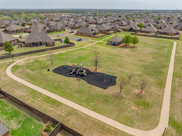 13317 NW 4th Street, Yukon, OK 73099