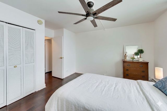 40 N Tower Road 16N, Oak Brook, IL 60523