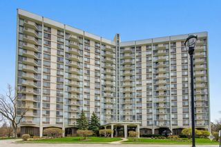 40 N Tower Road 16N, Oak Brook, IL 60523