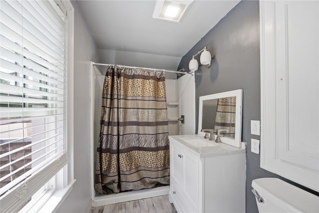 335 Forest Drive SE, Cedar Rapids, IA 52403