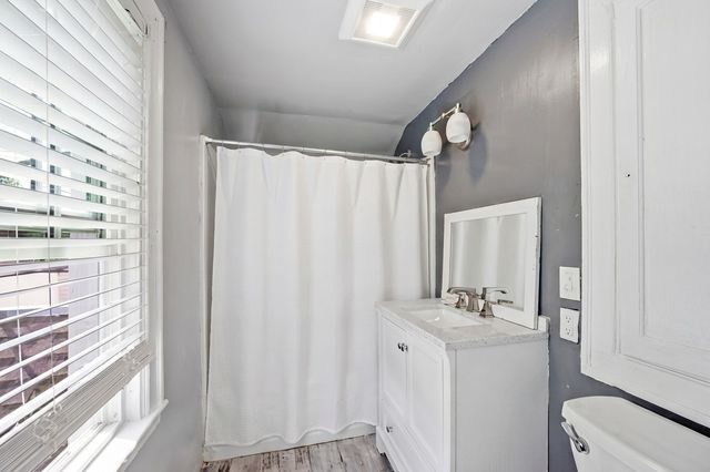 335 Forest Drive SE, Cedar Rapids, IA 52403