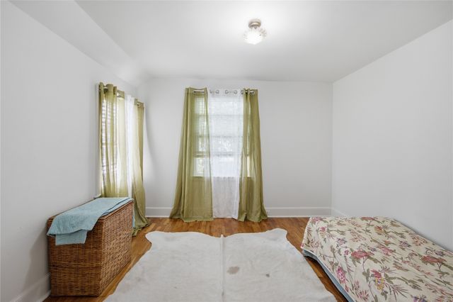 335 Forest Drive SE, Cedar Rapids, IA 52403