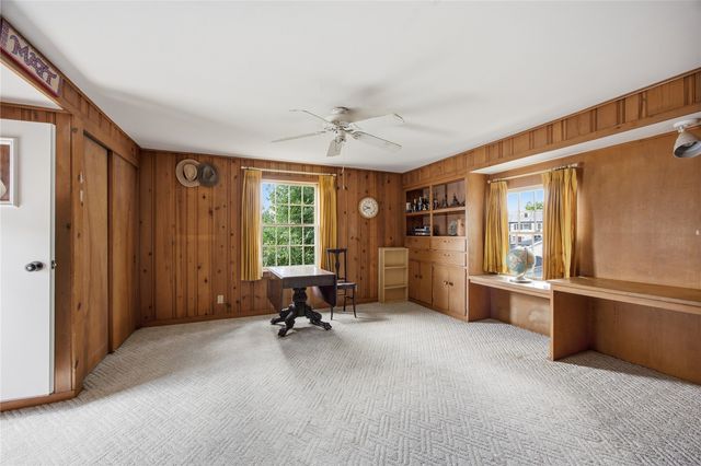 335 Forest Drive SE, Cedar Rapids, IA 52403