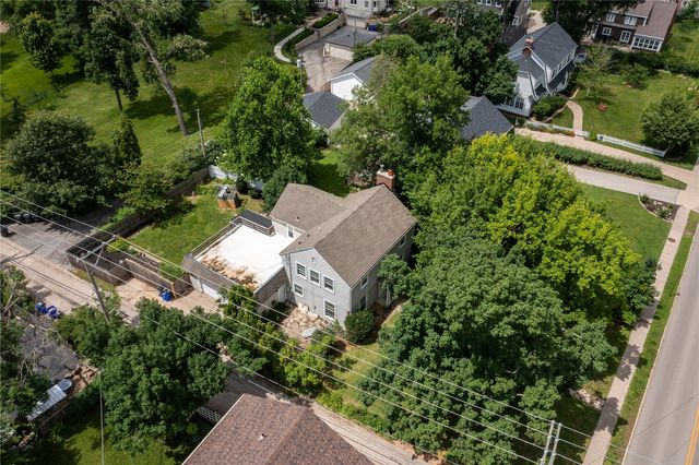 335 Forest Drive SE, Cedar Rapids, IA 52403