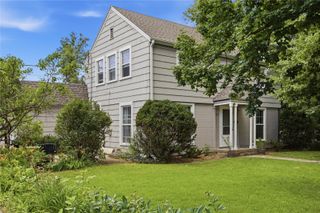 335 Forest Drive SE, Cedar Rapids, IA 52403