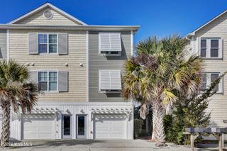 509 N New River Drive E, Surf City, NC 28445