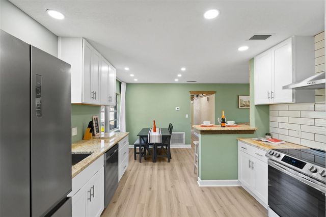 1831 MEADOWBROOK AVENUE, Lakeland, FL 33803