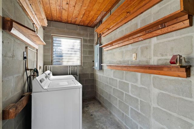 1831 MEADOWBROOK AVENUE, Lakeland, FL 33803