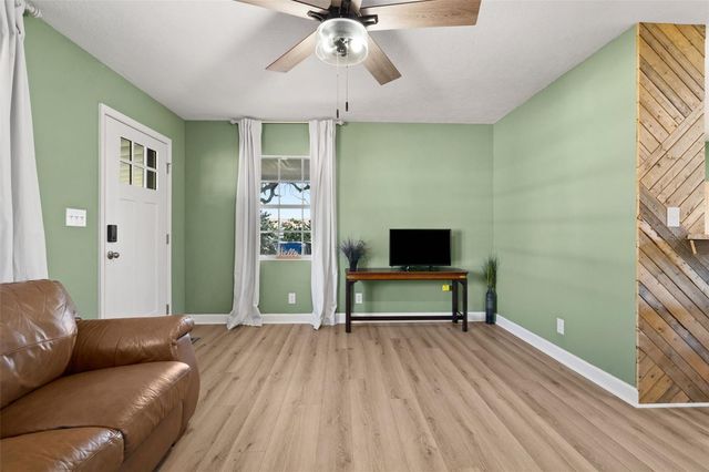 1831 MEADOWBROOK AVENUE, Lakeland, FL 33803