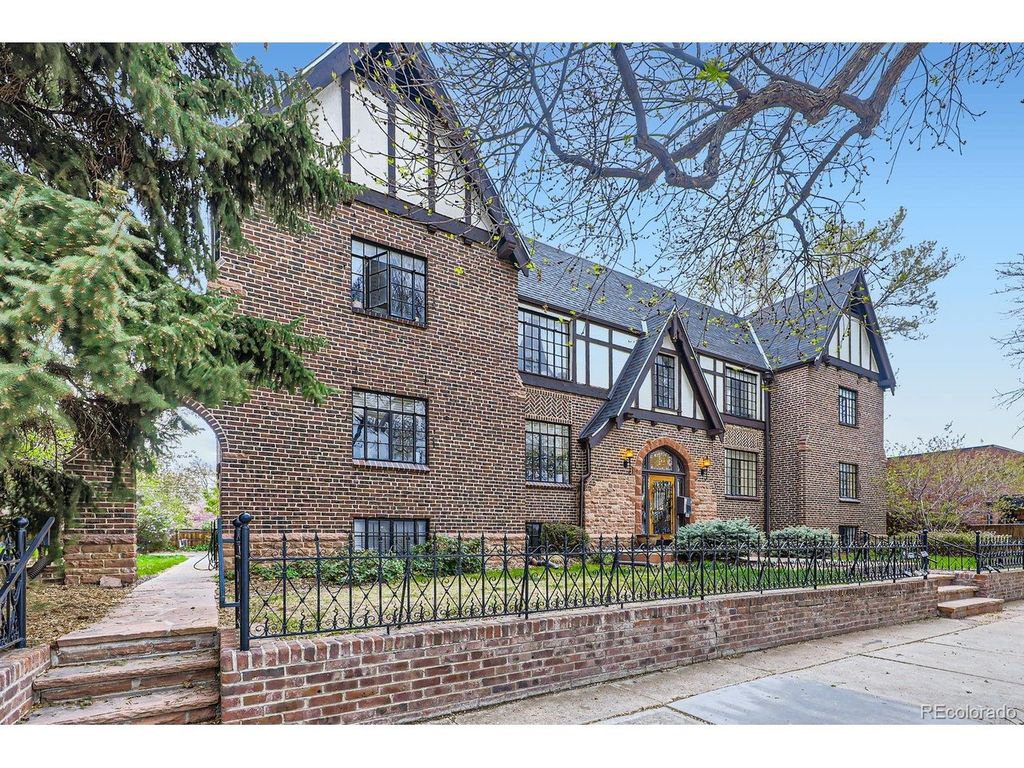 2233 Kearney St 19, Denver, CO 80207