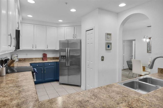 9051 TREASURE TROVE LANE 301, Kissimmee, FL 34747