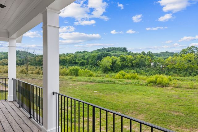 1304 McQuiddy Rd, Nashville, TN 37221
