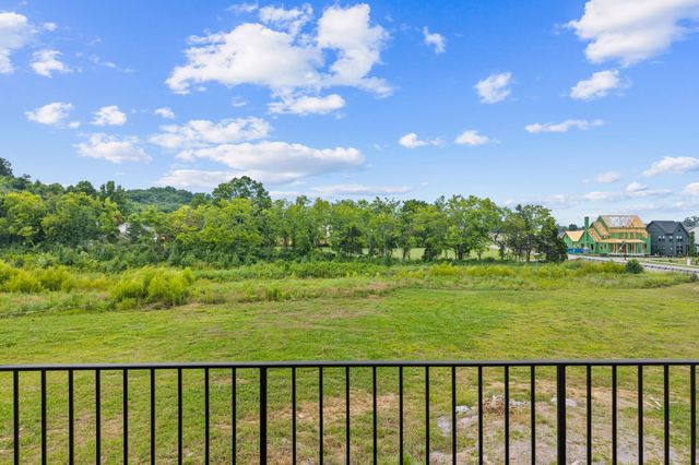1304 McQuiddy Rd, Nashville, TN 37221