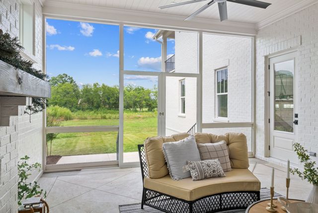 1304 McQuiddy Rd, Nashville, TN 37221