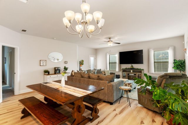 224 Baycliff Drive, Crestview, FL 32536