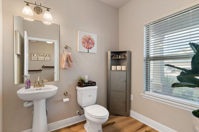 224 Baycliff Drive, Crestview, FL 32536