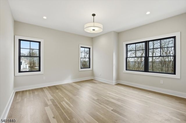 336 Fairmount Ave, Chatham Twp., NJ 07928