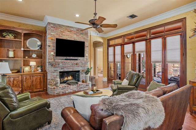 112 Vieux Carre, Bossier City, LA 71111