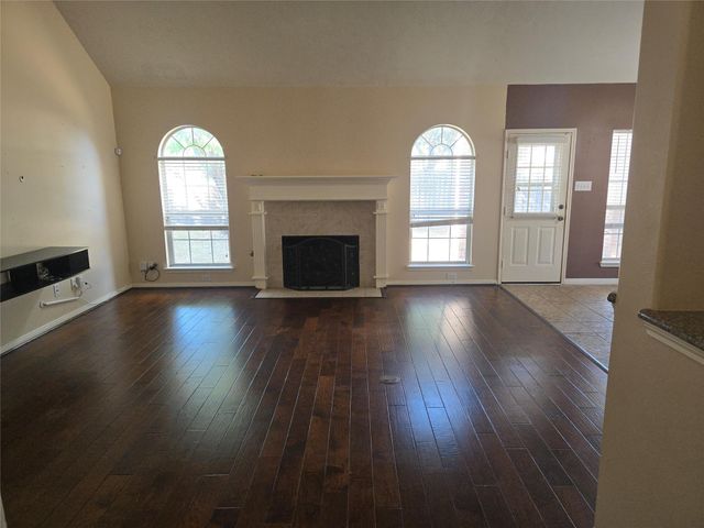 8411 Sandestine Court, Houston, TX 77095