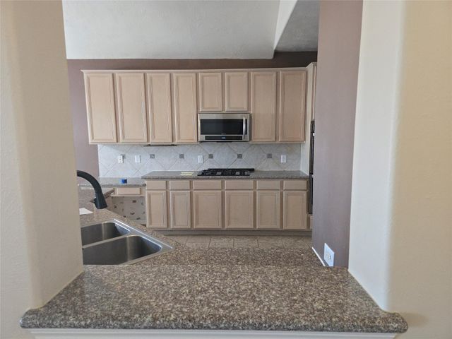 8411 Sandestine Court, Houston, TX 77095