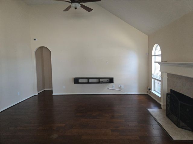 8411 Sandestine Court, Houston, TX 77095