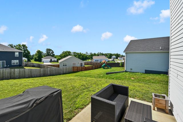204 N Big Horn Road, Nixa, MO 65714