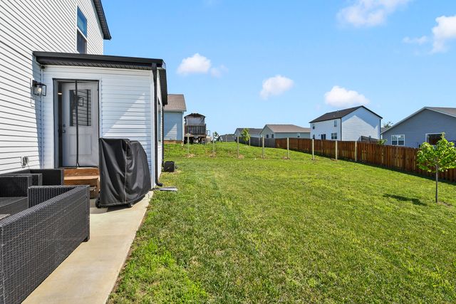 204 N Big Horn Road, Nixa, MO 65714