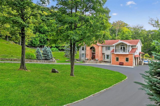 22 Skahen Drive, Tomkins Cove, NY 10986