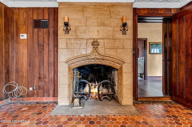 40 Independence Road, Red Bank, NJ 07701