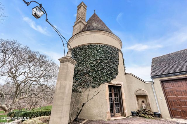40 Independence Road, Red Bank, NJ 07701