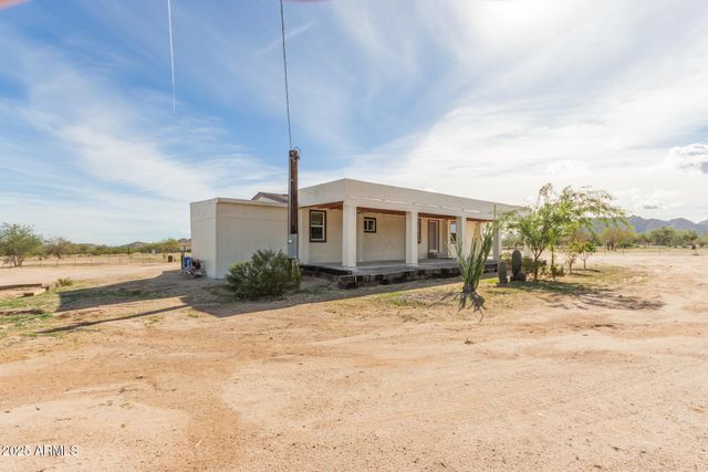 1099 S WARREN Road, Maricopa, AZ 85139