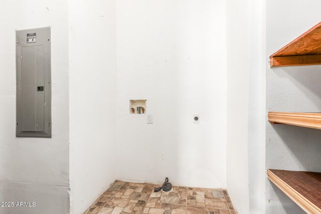 1099 S WARREN Road, Maricopa, AZ 85139