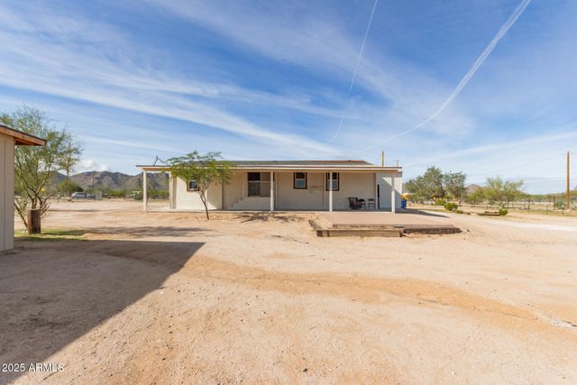 1099 S WARREN Road, Maricopa, AZ 85139