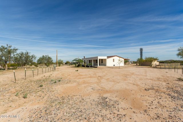 1099 S WARREN Road, Maricopa, AZ 85139