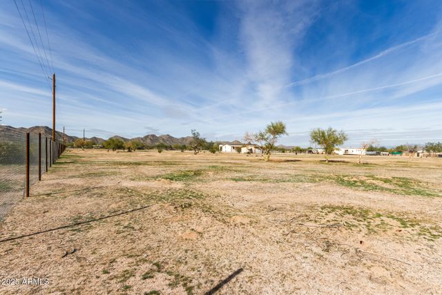 1099 S WARREN Road, Maricopa, AZ 85139