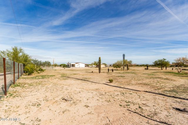 1099 S WARREN Road, Maricopa, AZ 85139