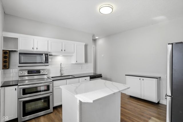 512 N Beville Avenue, Indianapolis, IN 46201