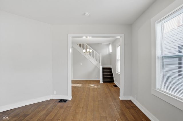 512 N Beville Avenue, Indianapolis, IN 46201