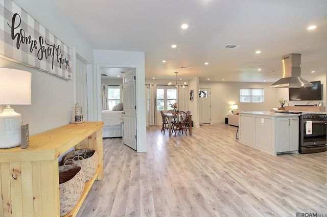 7964 Fairlane Dr, Denham Springs, LA 70726