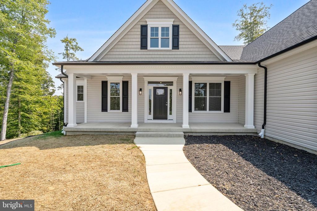 15992 BRACKENBURN COURT CT, Hughesville, MD 20637