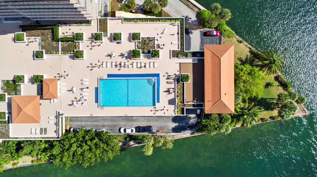 290 174th Street 1417, Sunny Isles Beach, FL 33160