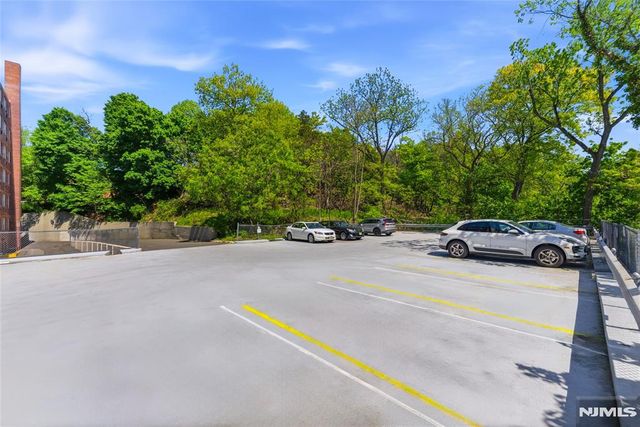 415 Claremont Avenue C004A, Montclair, NJ 07042