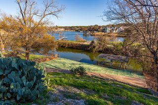 1007 Laguna Vista Court, Granbury, TX 76048
